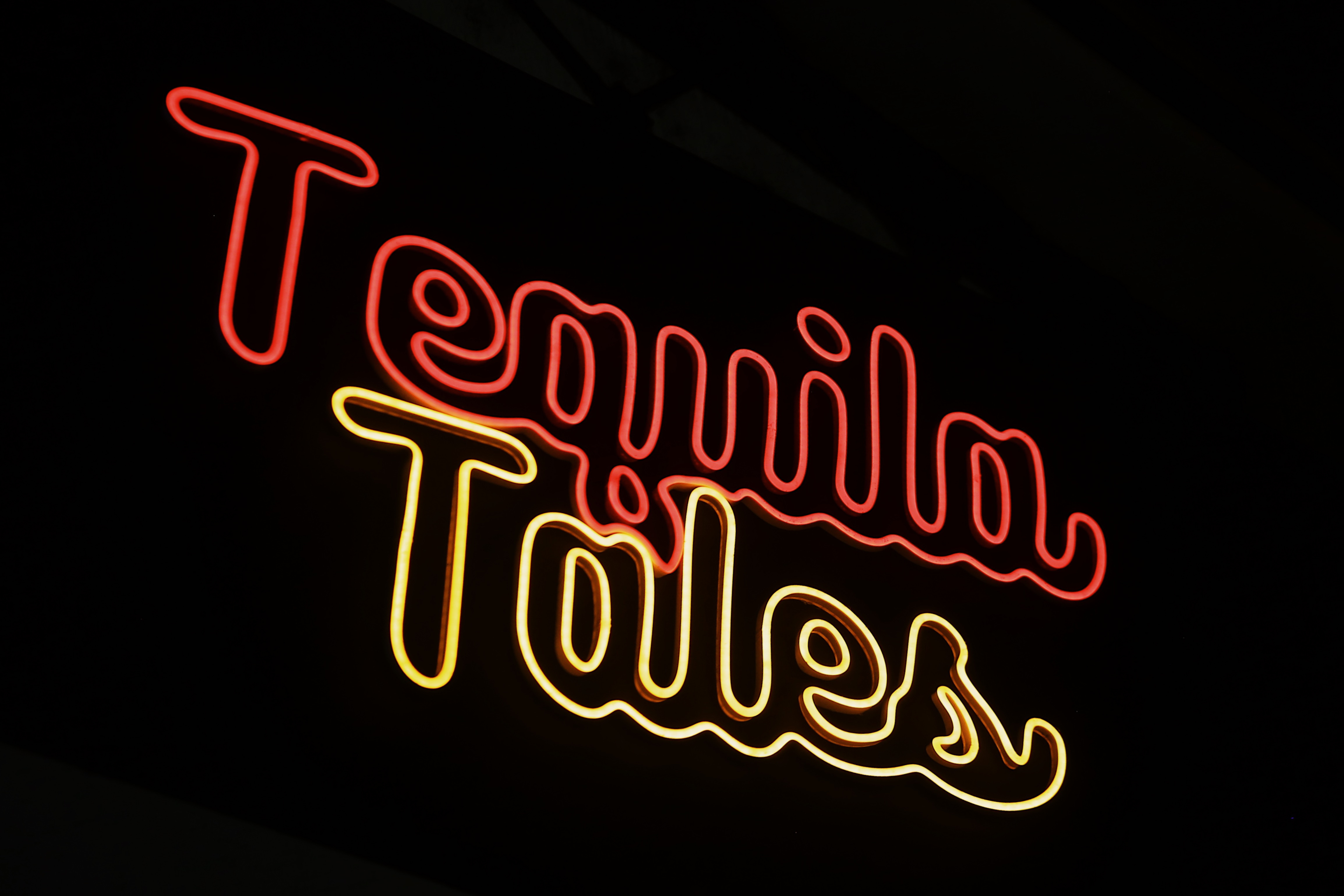 Neon Bar Logo
